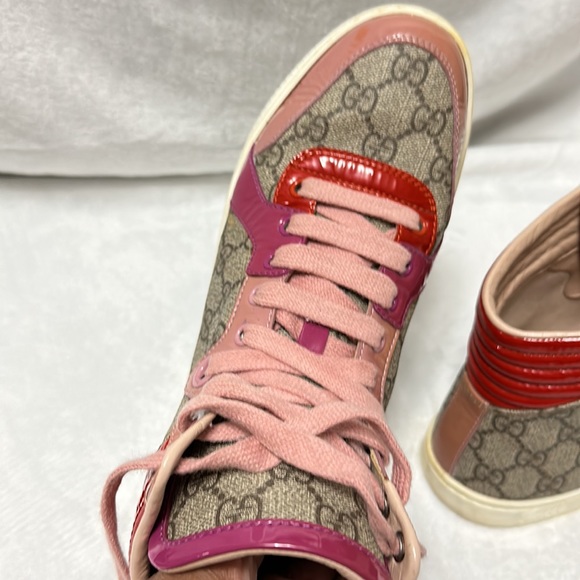 Gucci - Picture 8 of 9